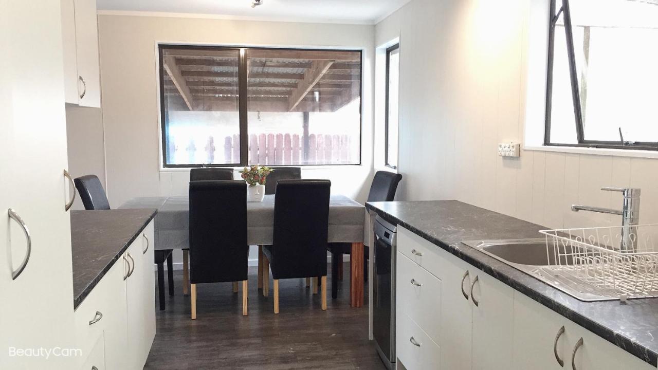 Cozy 3 Bedrooms House 6 Chapman Place Rotorua Exterior photo